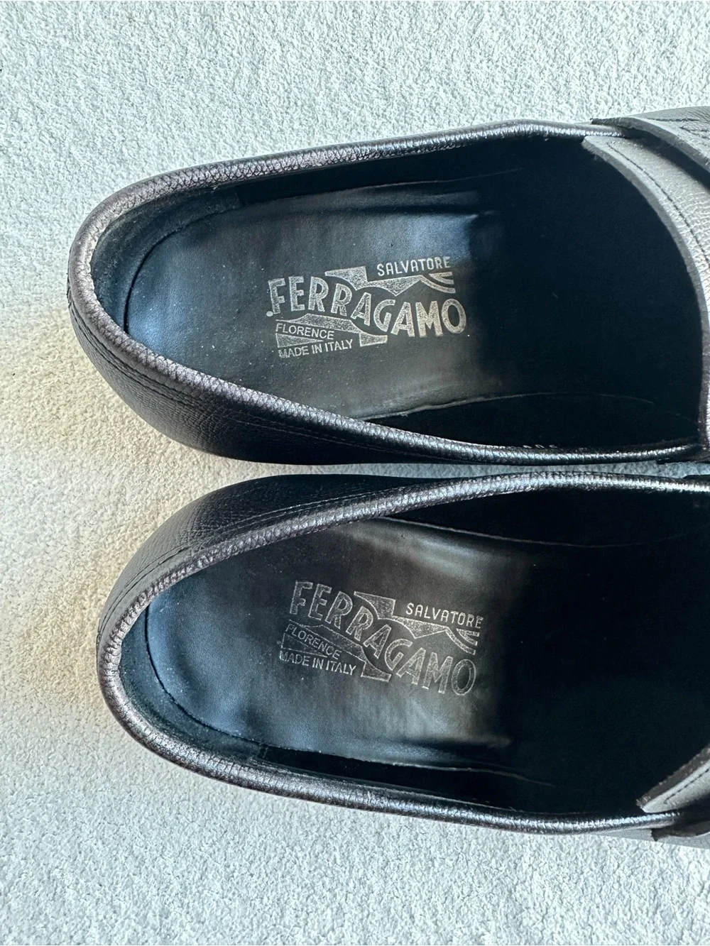 Salvatore Ferragamo black pebbled leather penny‎ loafer size 12 EE